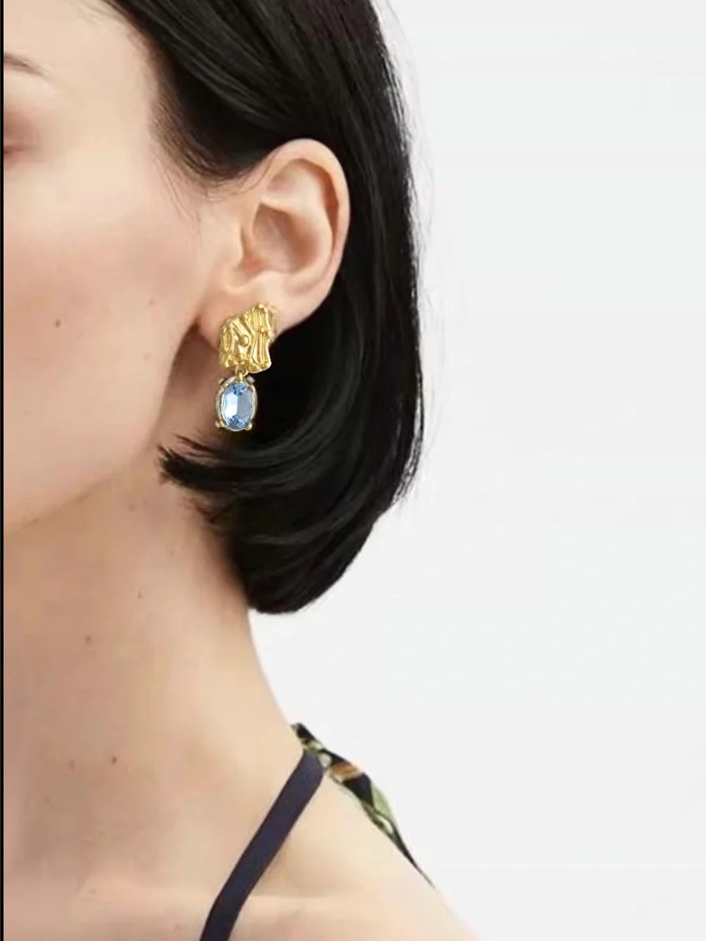 OSCAR DE LA RENTA • Enoki Shield Crystal Drop Earrings  In Baby Blue